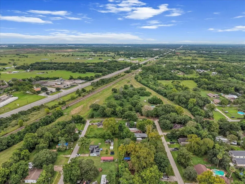 22nd St Santa Fe, TX 77510