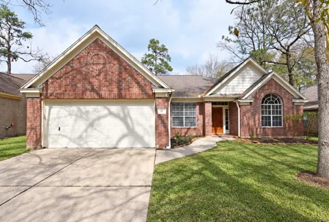 18 Barn Lantern Place