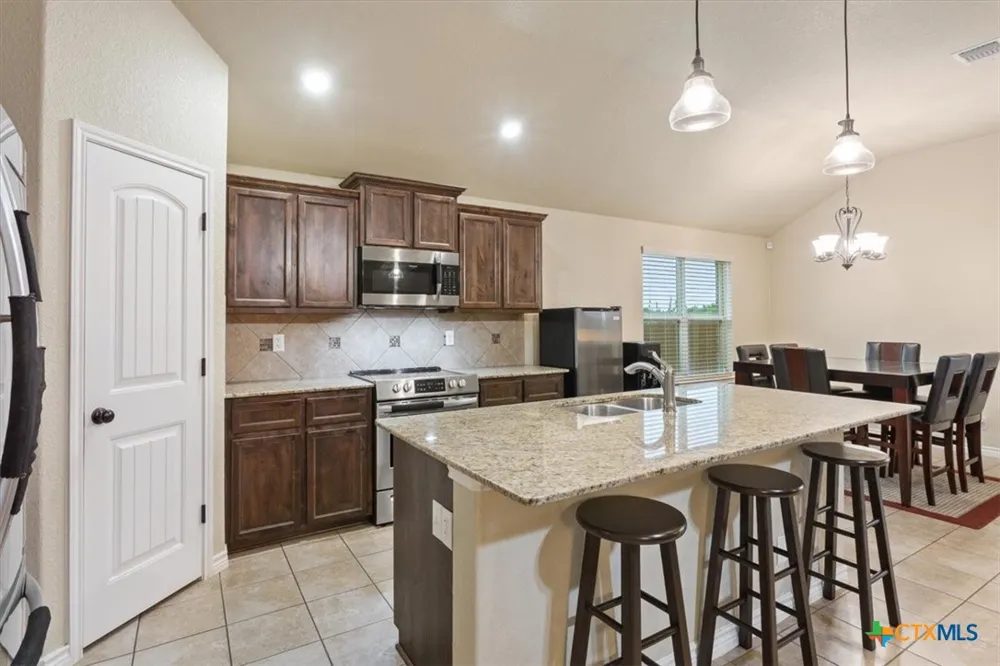 4004 Brookside Drive Killeen, TX 76542