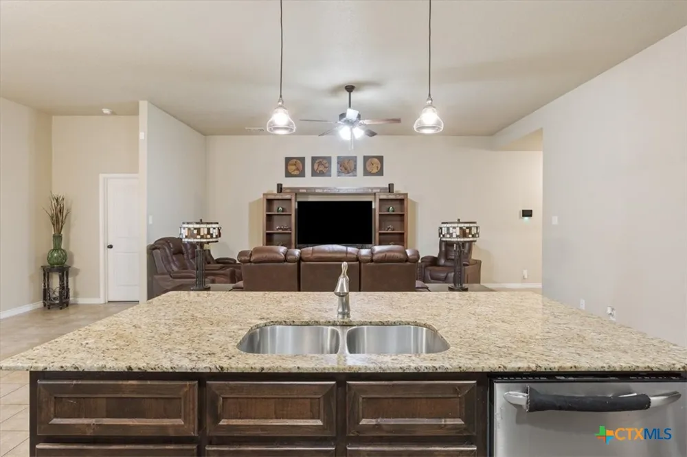 4004 Brookside Drive Killeen, TX 76542