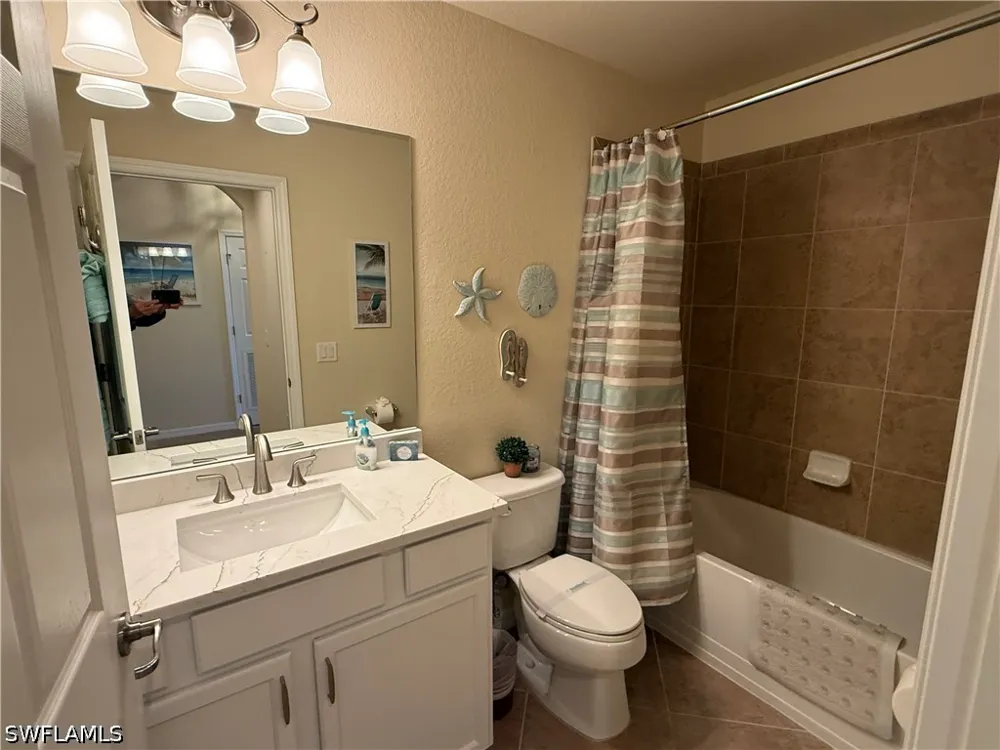 Giaveno Circle #1317 Naples, FL 34113