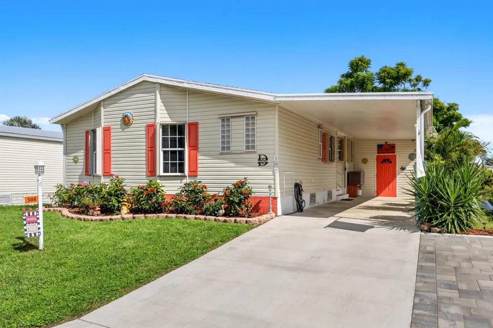 508 THAMES BLUFF Ridge #D-22 Fort Pierce, FL 34982