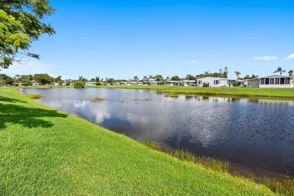 508 THAMES BLUFF Ridge #D-22 Fort Pierce, FL 34982