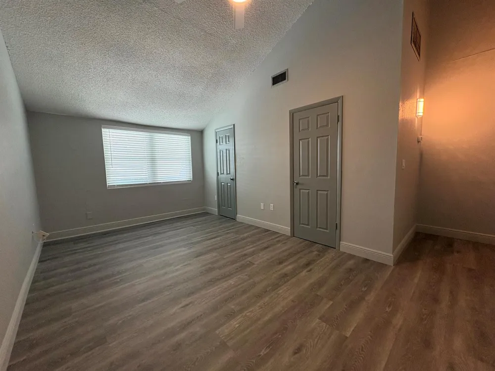 804 Shorewinds Drive Fort Pierce, FL 34949