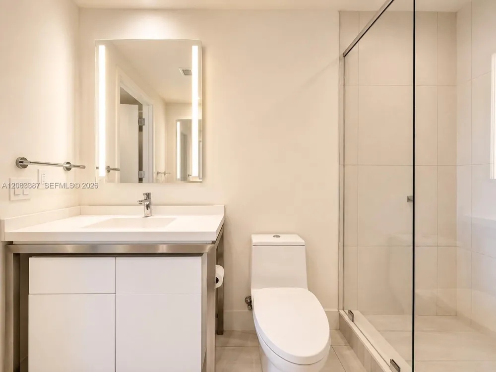 2000 metropica way #2208 Sunrise, FL 33323