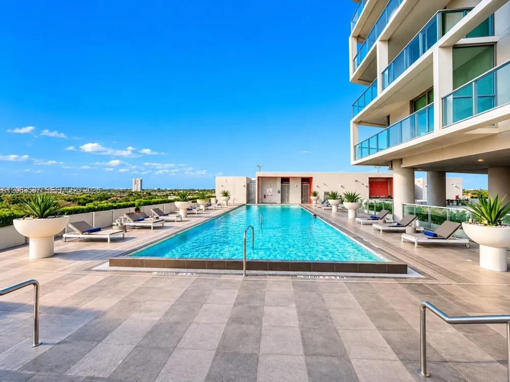 2000 metropica way #2208 Sunrise, FL 33323