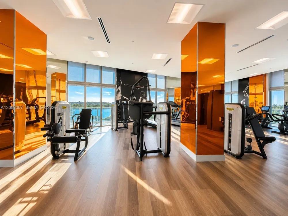 2000 metropica way #2208 Sunrise, FL 33323