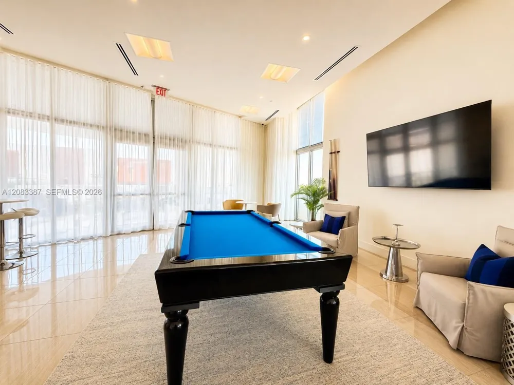 2000 metropica way #2208 Sunrise, FL 33323
