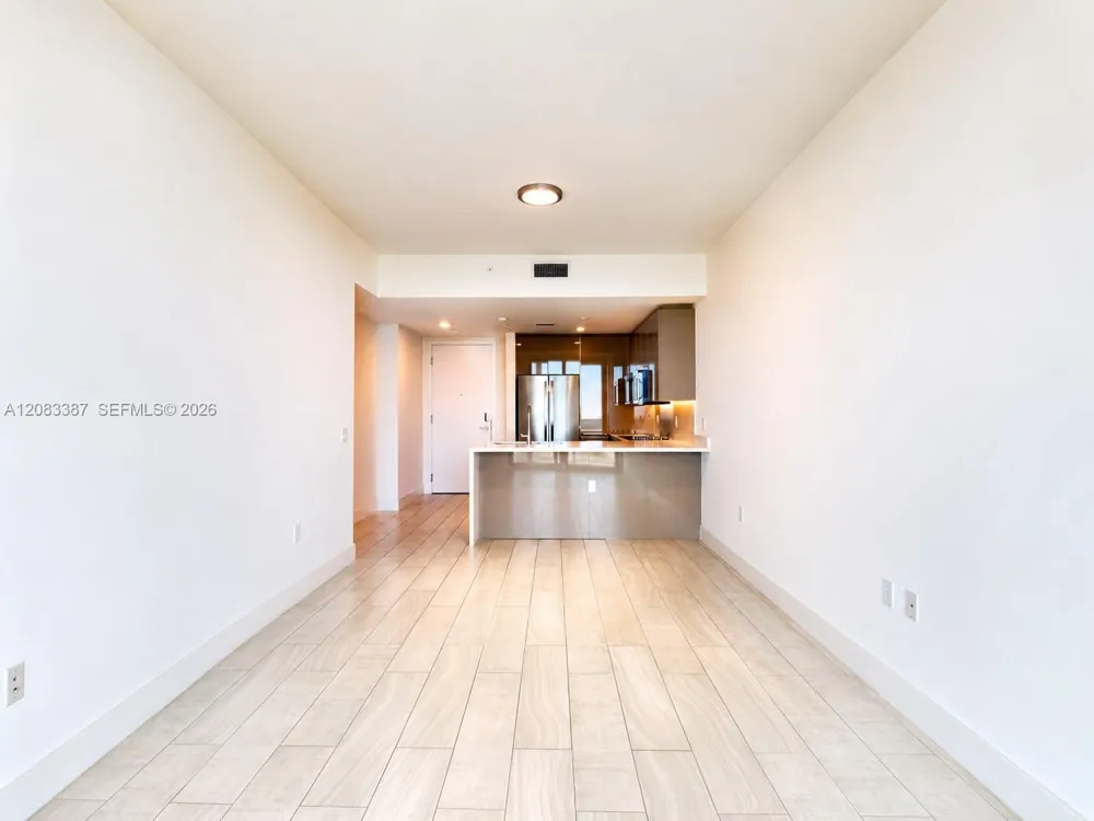 2000 metropica way #2208 Sunrise, FL 33323