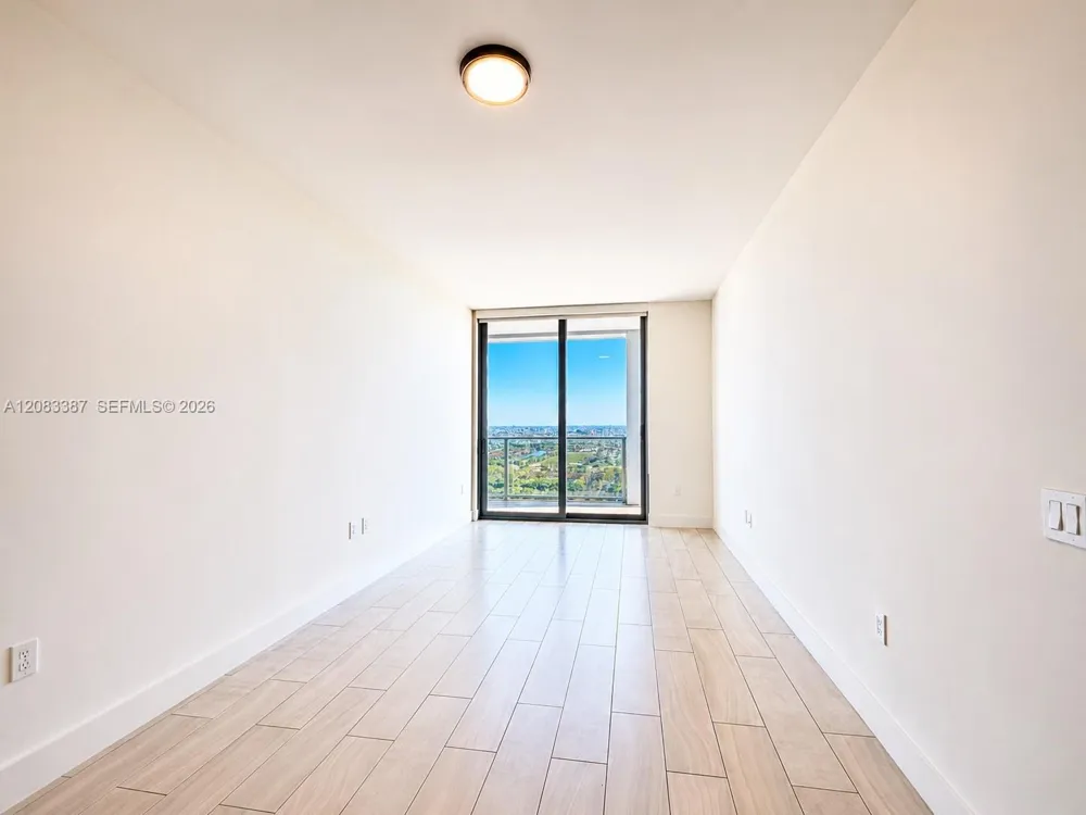 2000 metropica way #2208 Sunrise, FL 33323