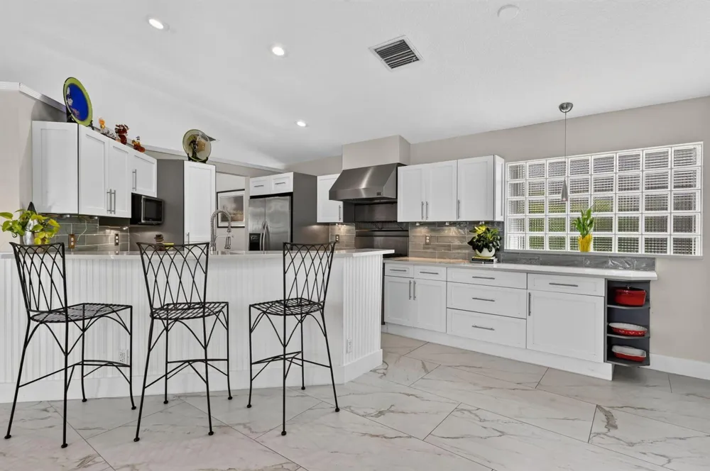 2865 Clearbrook Circle Delray Beach, FL 33445