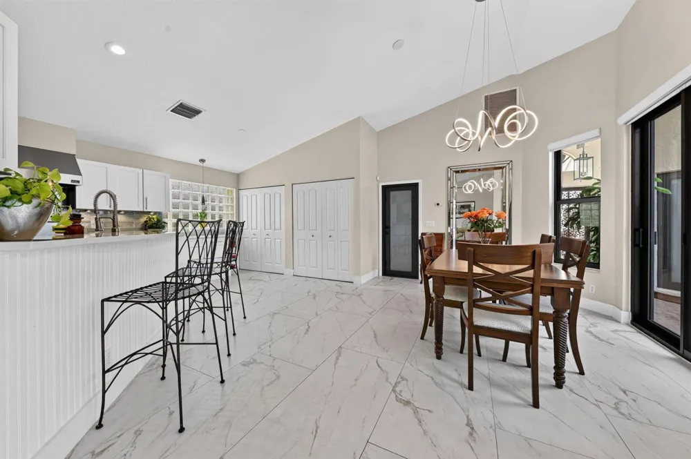 2865 Clearbrook Circle Delray Beach, FL 33445