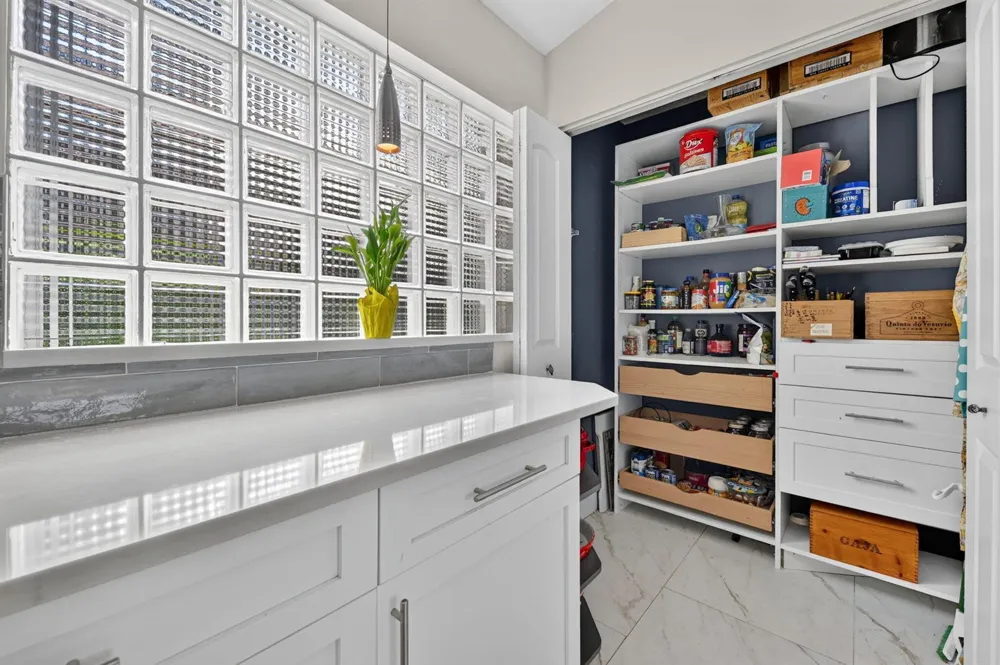 2865 Clearbrook Circle Delray Beach, FL 33445