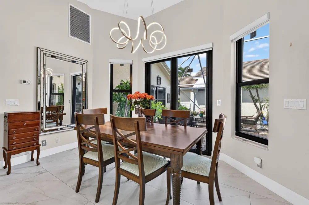 2865 Clearbrook Circle Delray Beach, FL 33445