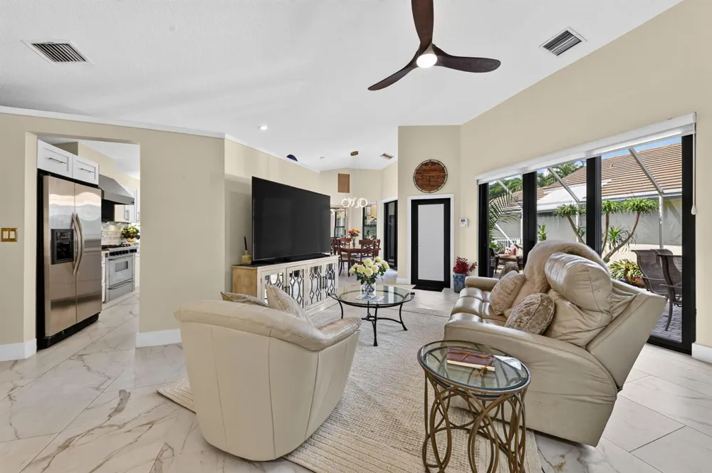 2865 Clearbrook Circle Delray Beach, FL 33445