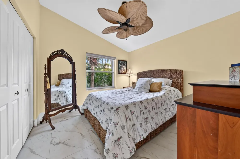 2865 Clearbrook Circle Delray Beach, FL 33445