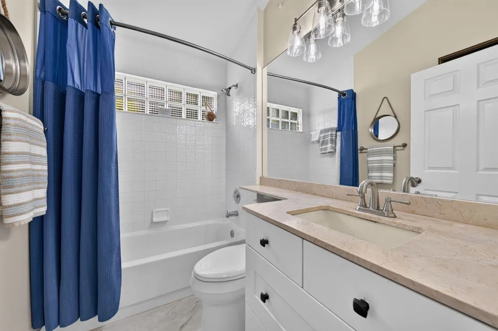 2865 Clearbrook Circle Delray Beach, FL 33445
