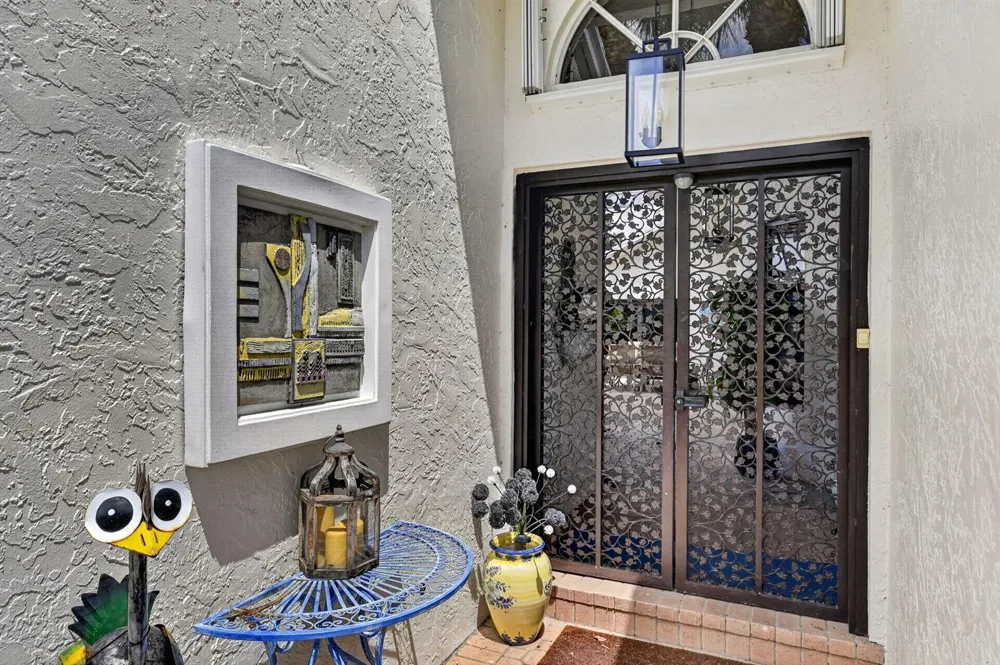 2865 Clearbrook Circle Delray Beach, FL 33445