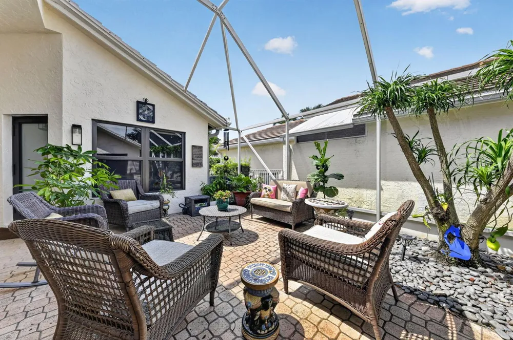 2865 Clearbrook Circle Delray Beach, FL 33445