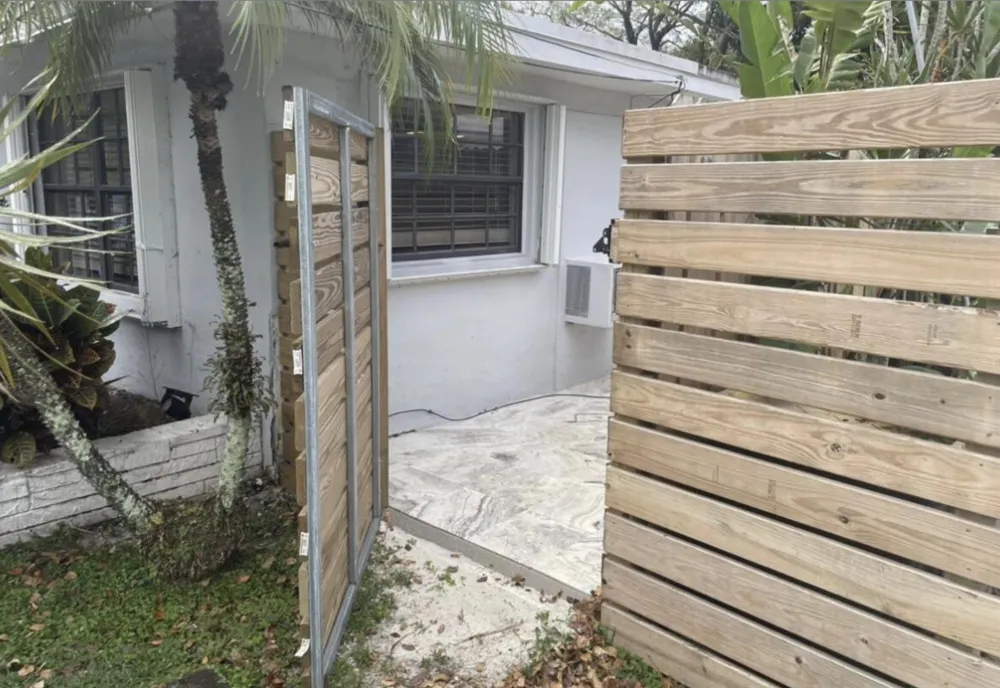 3610 LLOYD DRIVE #B Oakland Park, FL 33309