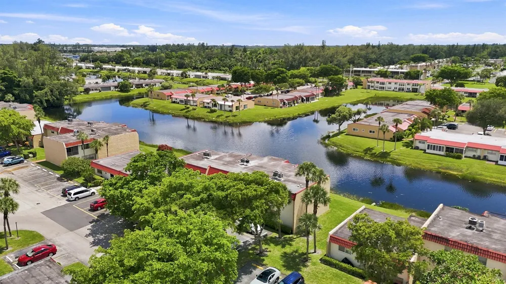 198 Lake Frances Drive West Palm Beach, FL 33411