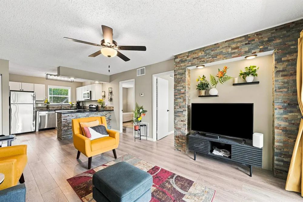 198 Lake Frances Drive West Palm Beach, FL 33411