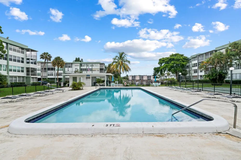 2781 TAFT STREET #303 Hollywood, FL 33020