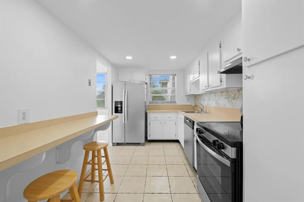 2781 TAFT STREET #303 Hollywood, FL 33020
