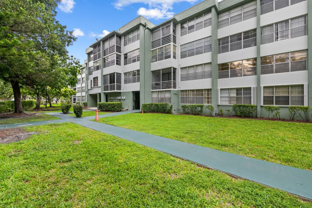 2781 TAFT STREET #303 Hollywood, FL 33020