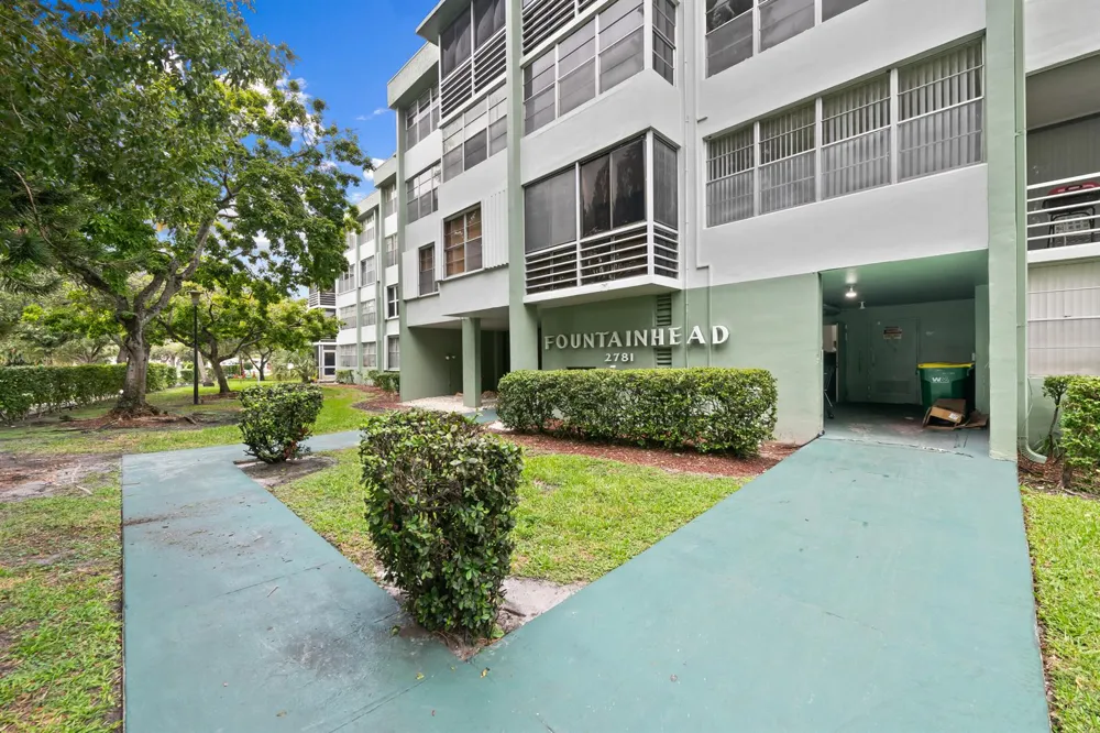2781 TAFT STREET #303 Hollywood, FL 33020