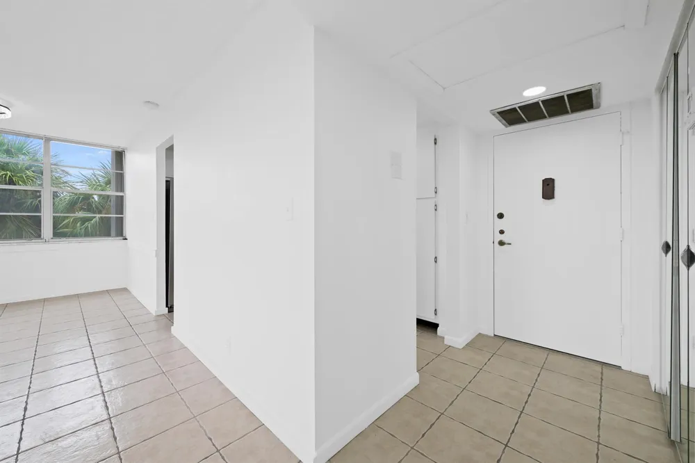 2781 TAFT STREET #303 Hollywood, FL 33020