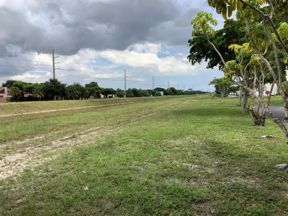 8400 Sunrise Lakes Boulevard #Unit 101 Sunrise, FL 33322