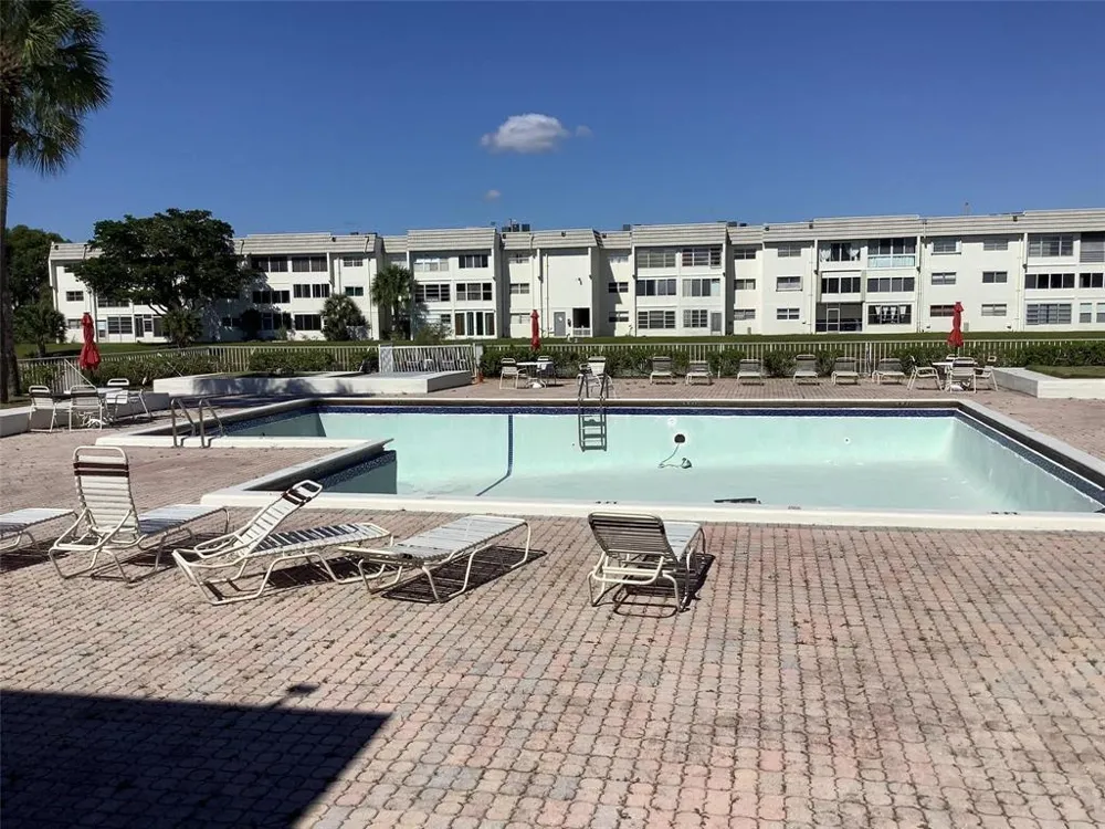 8400 Sunrise Lakes Boulevard #Unit 101 Sunrise, FL 33322