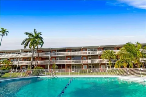 141 NE 10TH AVENUE #20B