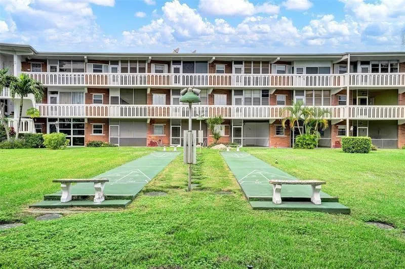 141 NE 10TH AVENUE #20B Hallandale Beach, FL 33009