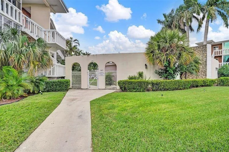 141 NE 10TH AVENUE #20B Hallandale Beach, FL 33009