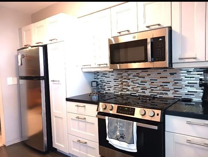 141 NE 10TH AVENUE #20B Hallandale Beach, FL 33009