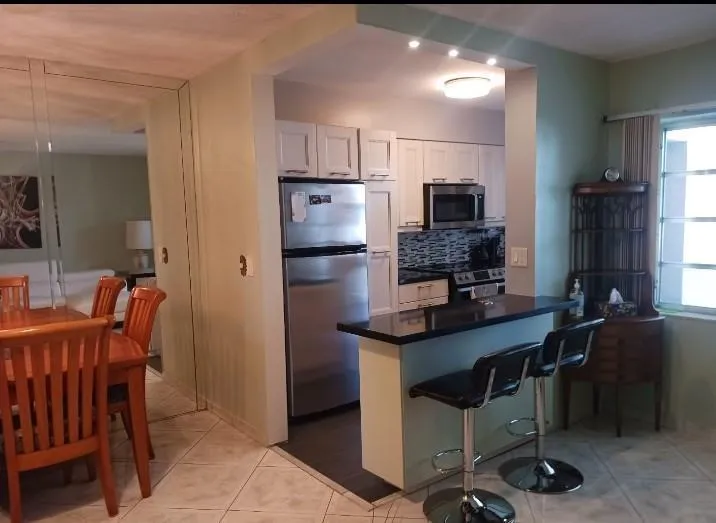 141 NE 10TH AVENUE #20B Hallandale Beach, FL 33009