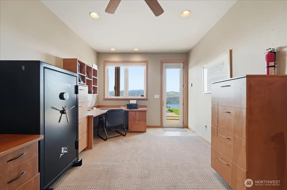 825 Hawks Meadow Road Chelan, WA 98816