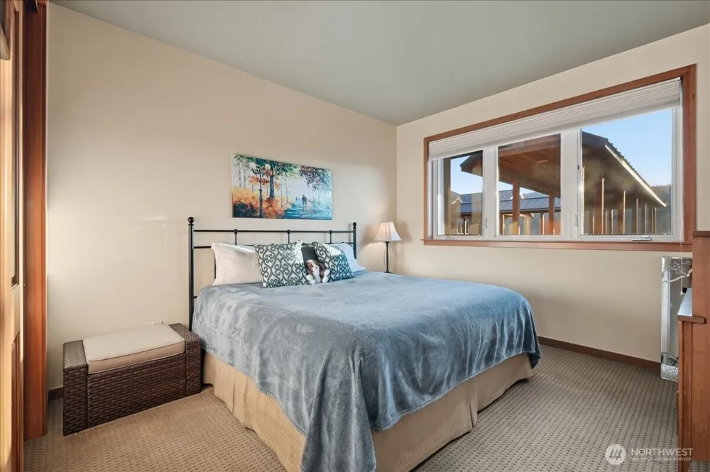 825 Hawks Meadow Road Chelan, WA 98816