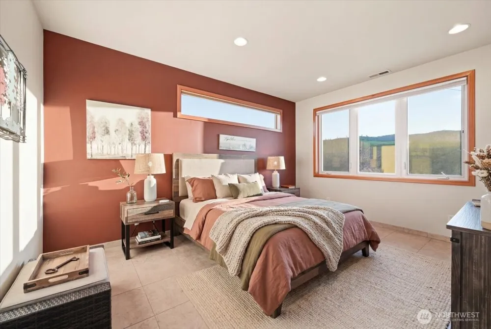 825 Hawks Meadow Road Chelan, WA 98816