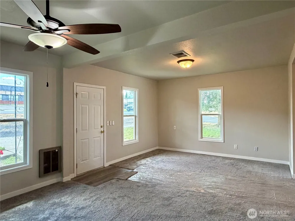 105 SE Pope Avenue Wilbur, WA 99185
