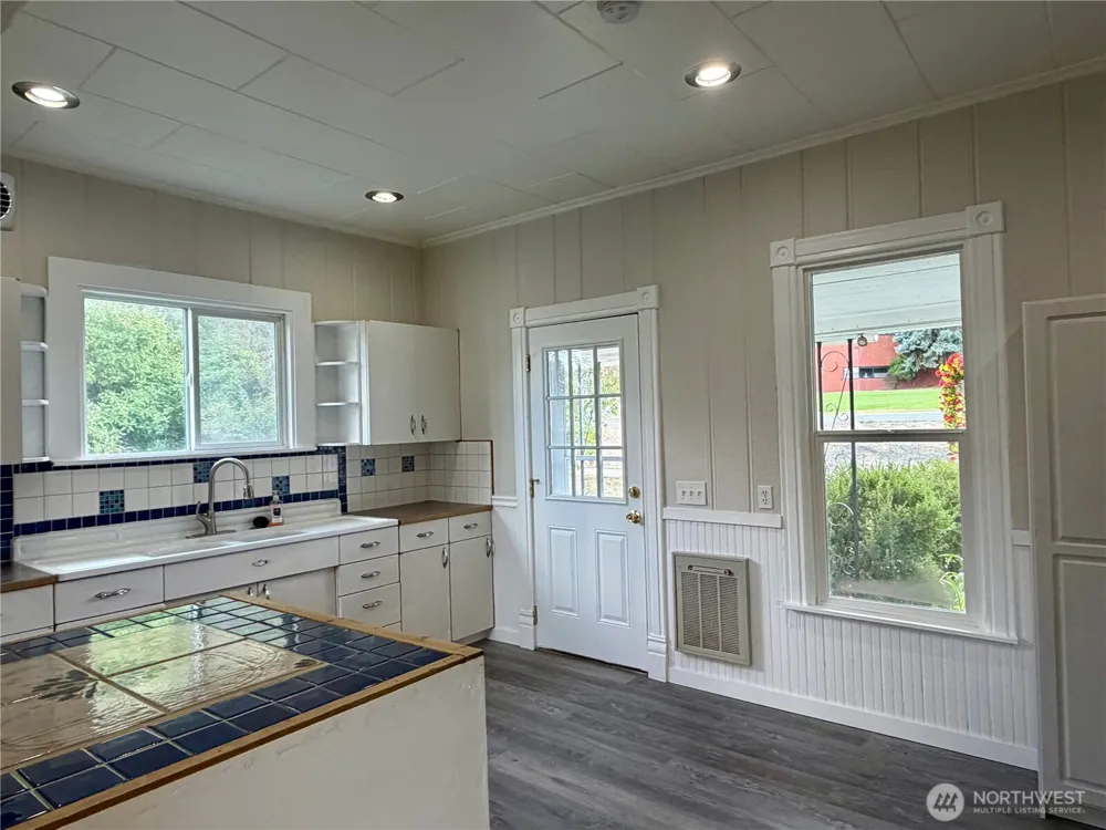 105 SE Pope Avenue Wilbur, WA 99185