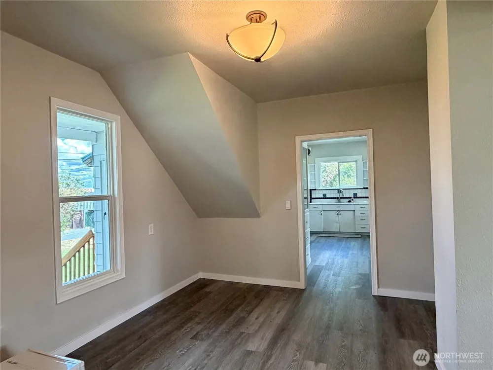 105 SE Pope Avenue Wilbur, WA 99185