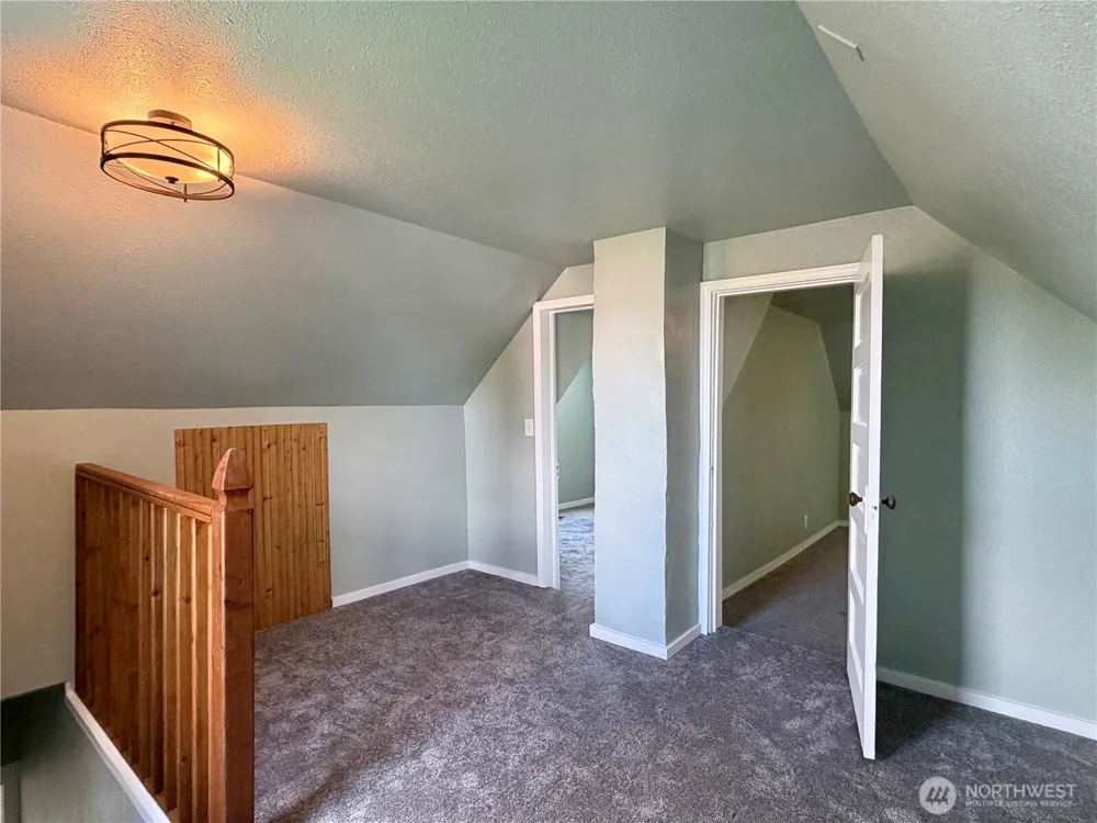 105 SE Pope Avenue Wilbur, WA 99185