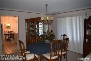 37270 Chesapeake Road Farmington Hills City, MI 48335