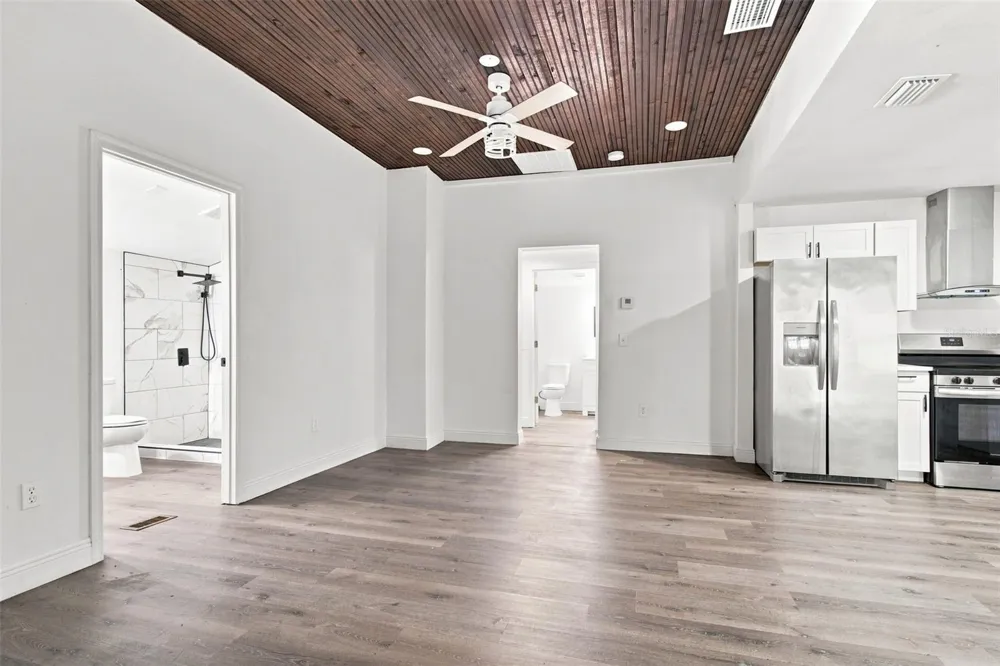 1129 CARLTON STREET Clearwater, FL 33755