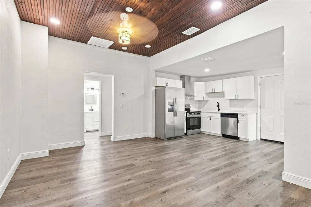 1129 CARLTON STREET Clearwater, FL 33755