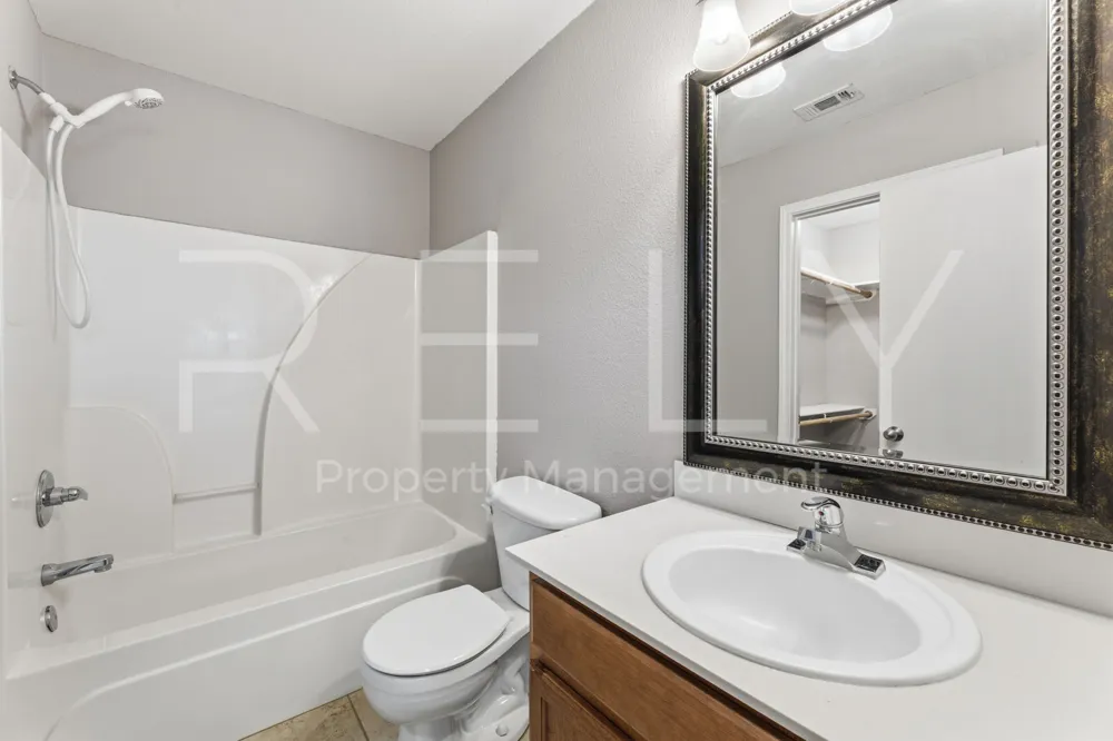 241 Moonstone Drive Jarrell, TX 76537