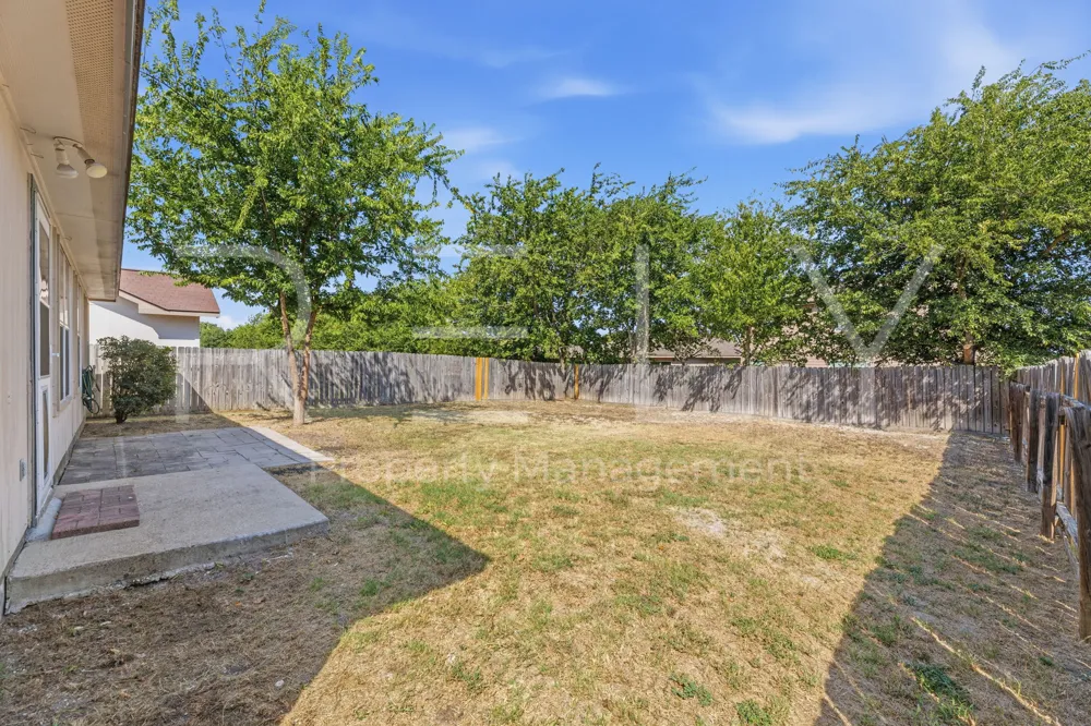 241 Moonstone Drive Jarrell, TX 76537